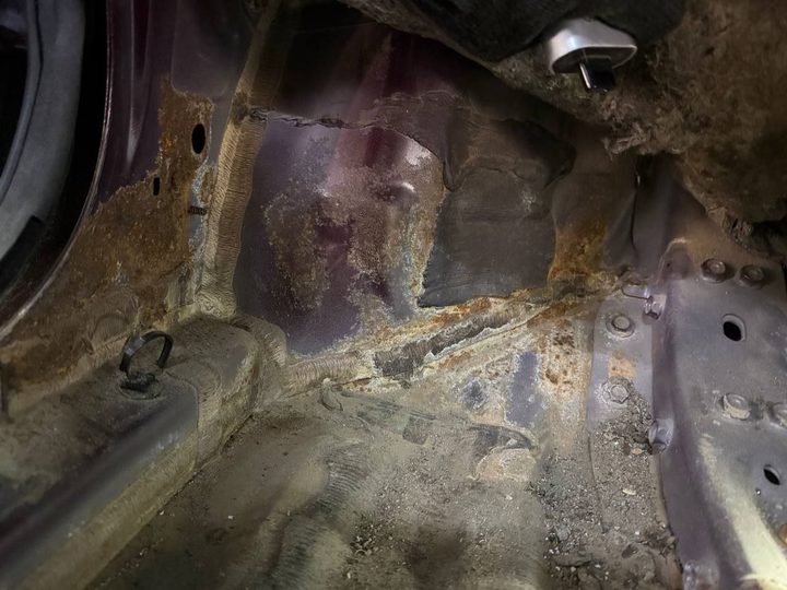 Infiniti: коррозия во внутренней полости кузова